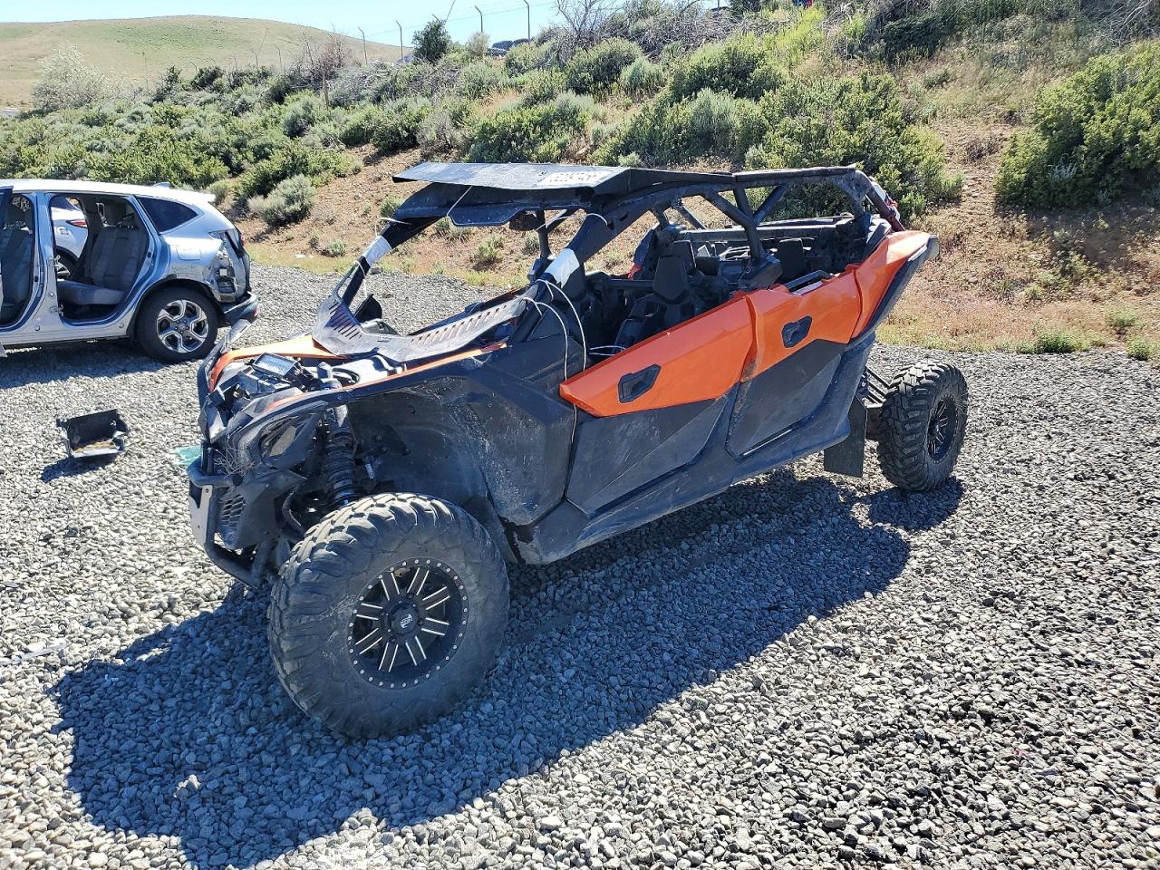 2019 CAN-AM/ BRP Maverick X3 — VIN 3JBVEAW20KK000293 — photo 2